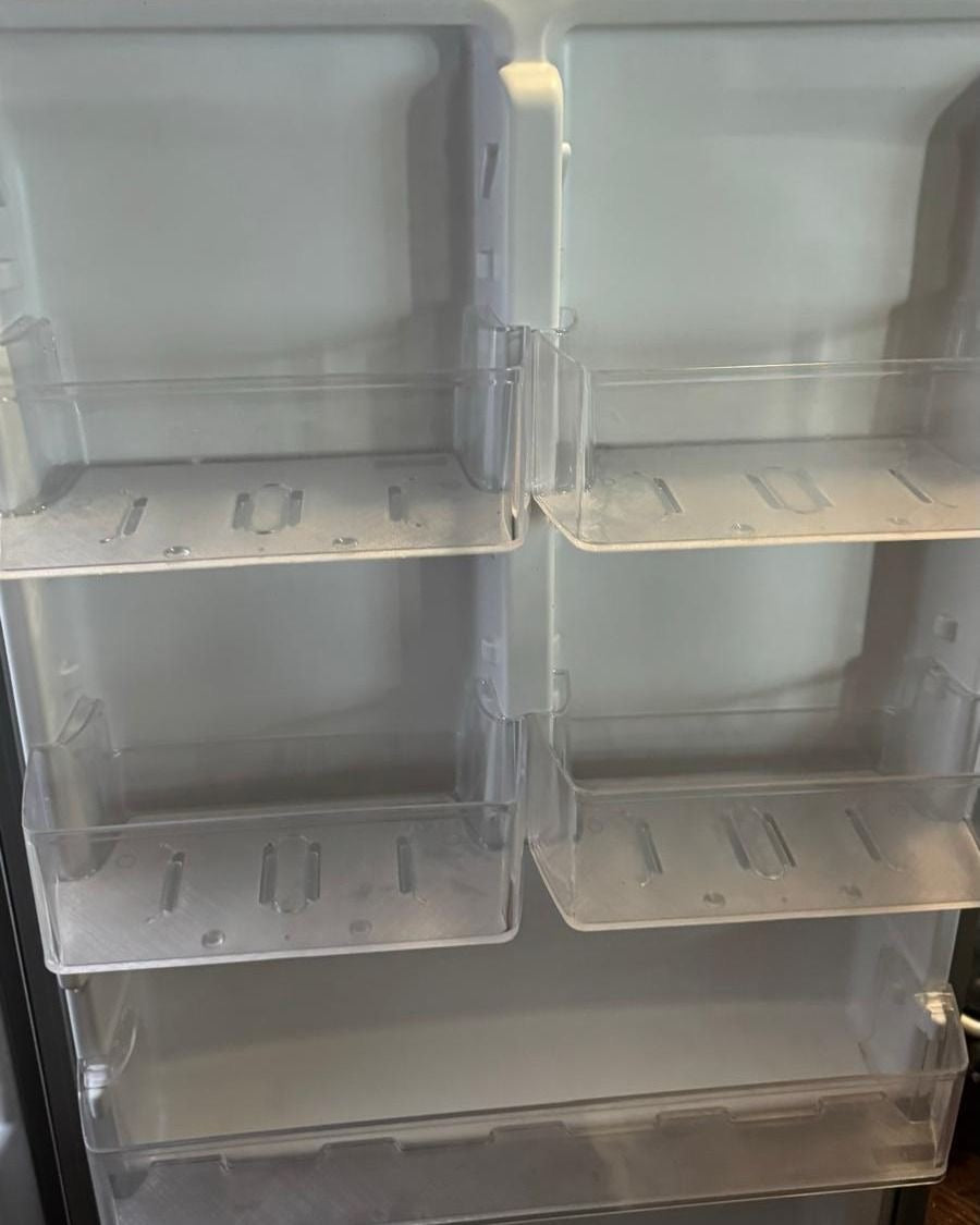 Refrigerator cleaning ￼